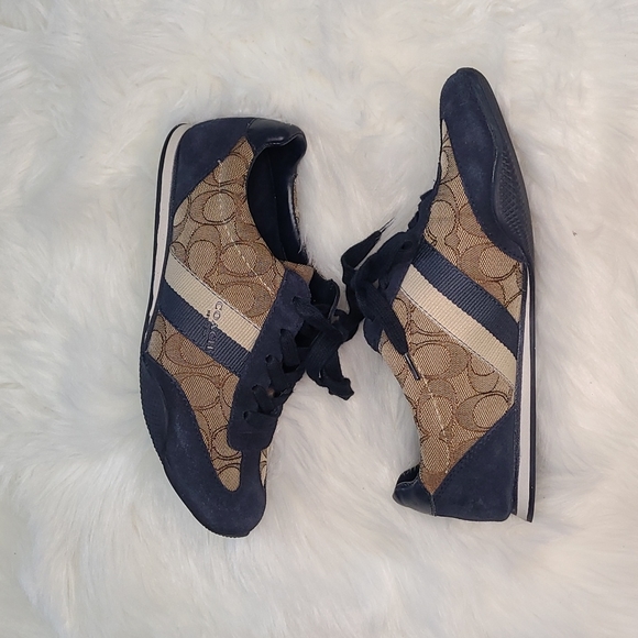 Coach Kelson Signature Sneaker - Picture 1 of 6